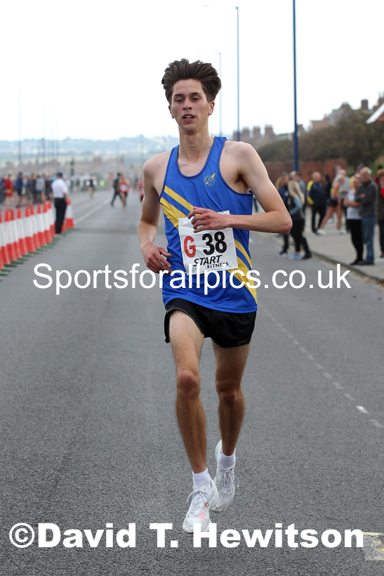 Senior mens 6 stage relay, 2021 Northern 6 and 4 Stage and Young Athletes Road Relays, Redcar. Photo: David T. Hewitson/Sports for All Pics